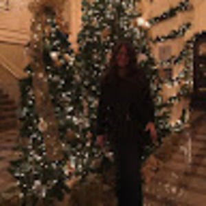 Meet your Posher, Claudia raquel